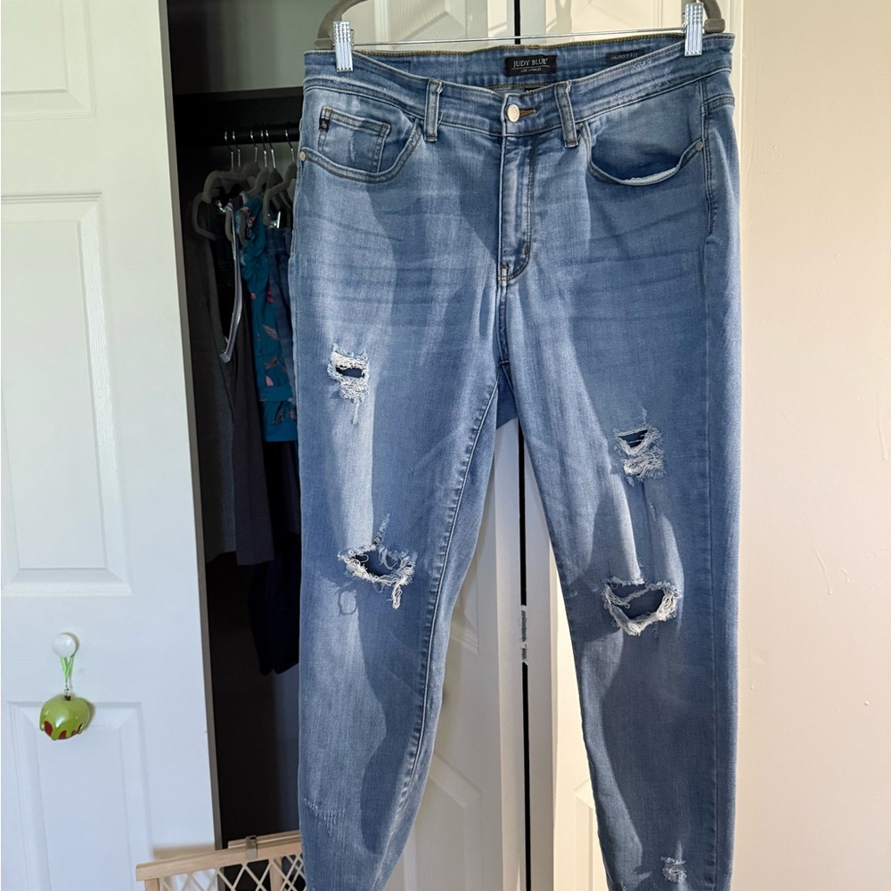 Judy Blue 14w distressed denim